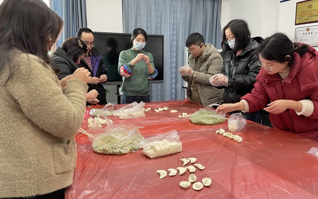 贏潤(rùn)集團(tuán) | 迎冬至，包餃子，共繪溫馨畫卷！